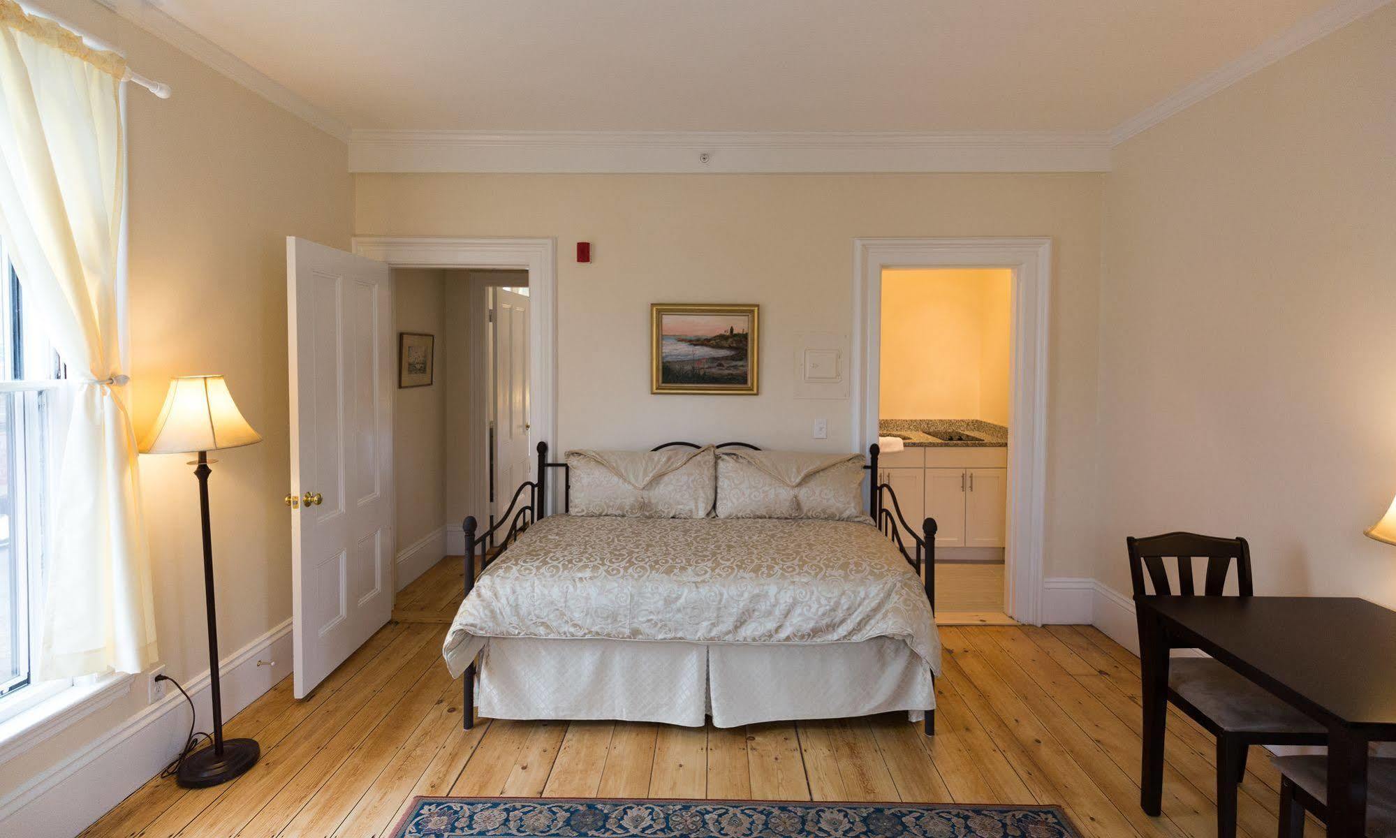 The Salem Inn Bagian luar foto